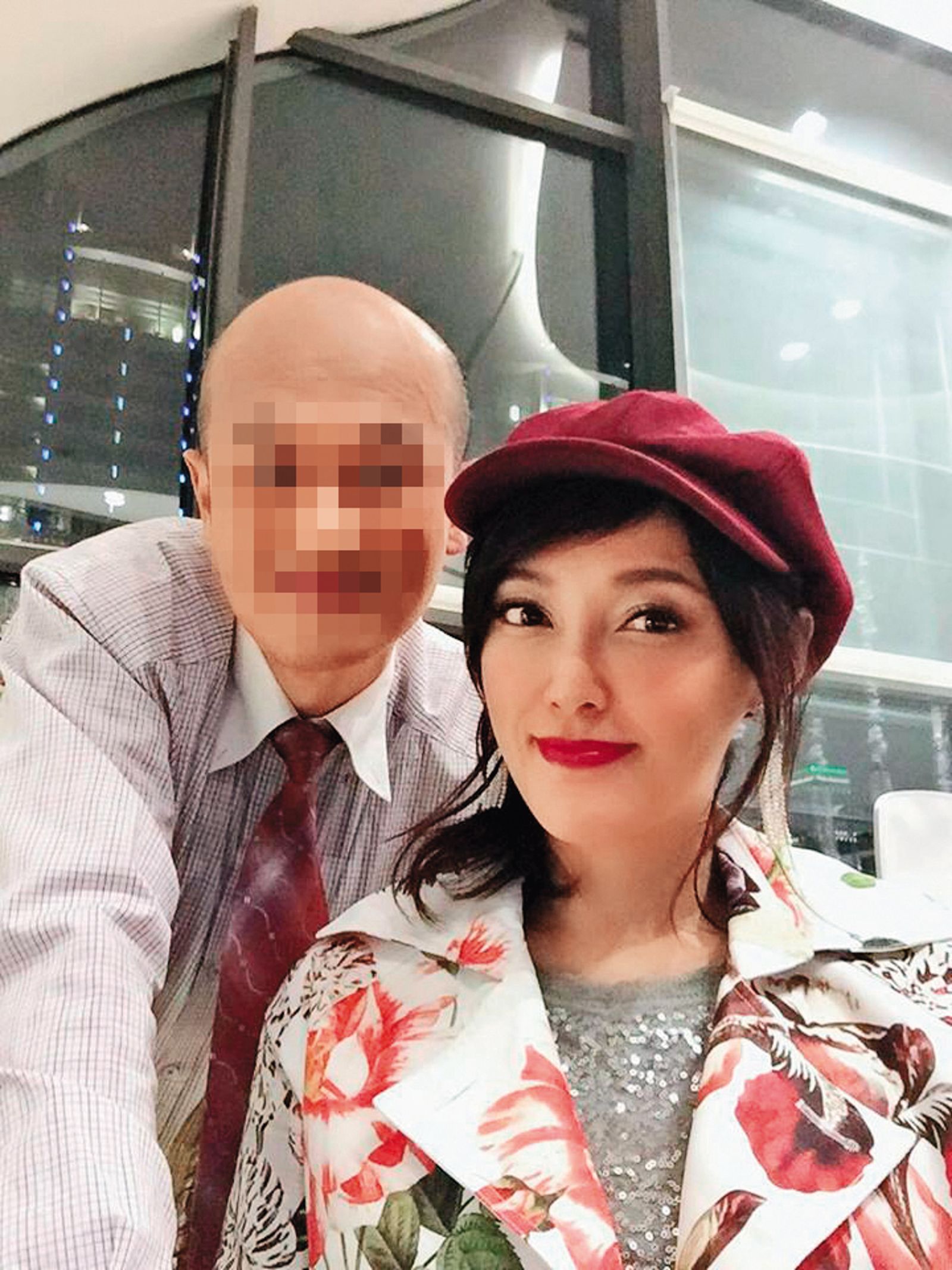 李沛綾(右)和丈夫(左)結束12年婚姻關係。(圖/翻攝自李沛綾IG)