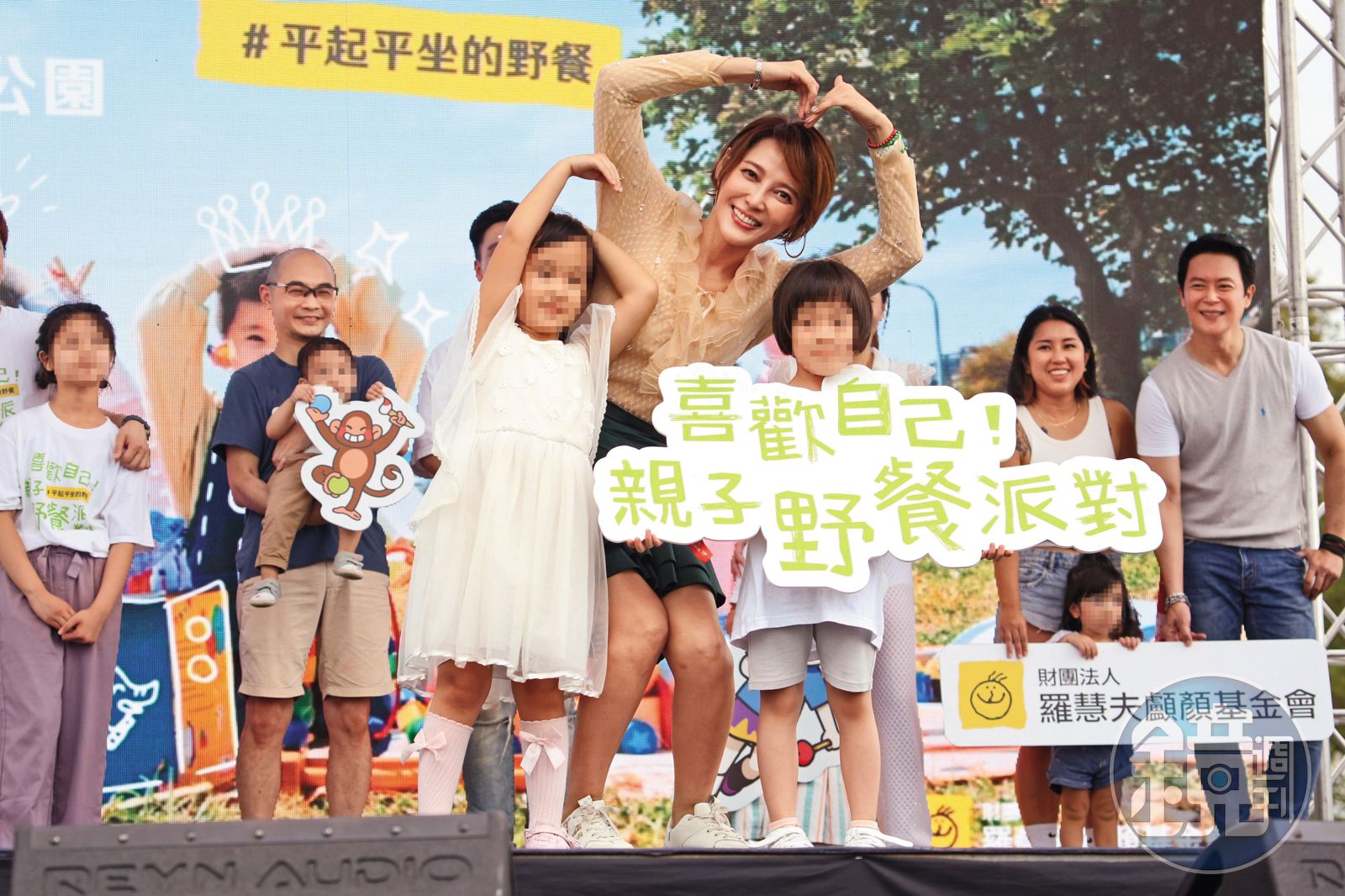 婚後吃齋學佛的李沛綾,時常出席公益活動。(圖/鏡週刊)