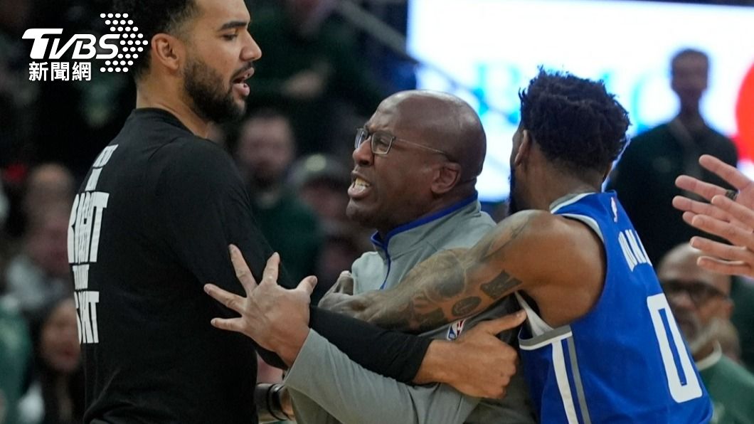 NBA/衝賽場吼叫、賽後拿筆電「檢討裁判」 國王教頭挨罰142萬