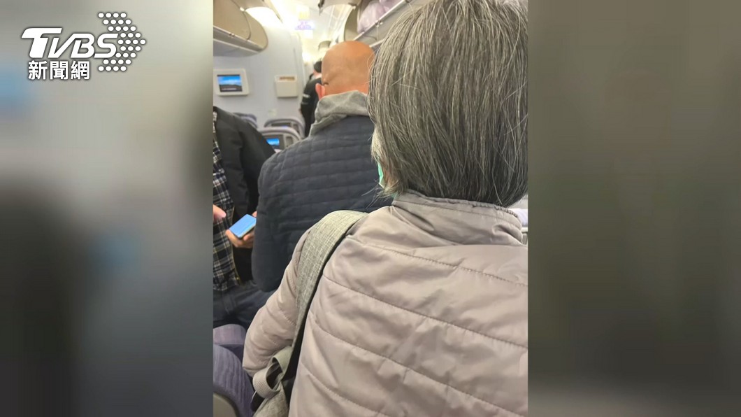心寒!遭網紅烏龍爆料差別待遇陸大媽 華航空服還原真相