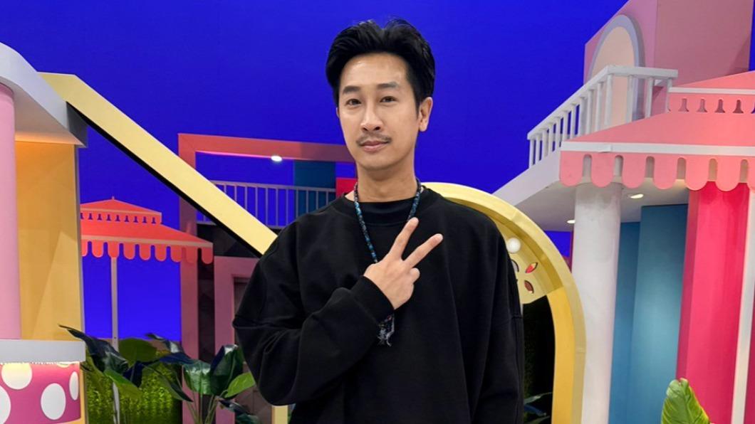 男星激戰「扯破內衣」!自爆燈光昏暗脫超快 老婆嬌嗔反駁