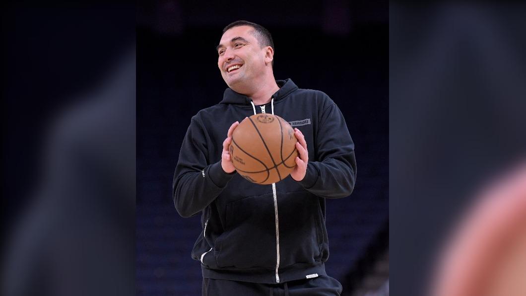 米洛耶維奇是在2021年加入勇士助教團。(圖/翻攝自X@nuggets)