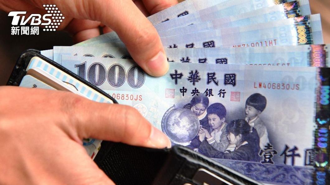 年終縮水！工程師不到6個月　他嘆：想找「給假很大方」的外商