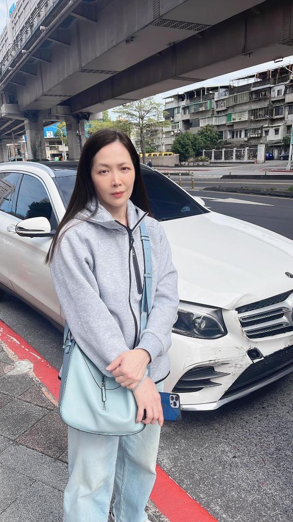 林秀玲出車禍,所幸人沒受傷。(圖/翻攝自林秀玲加油站臉書)
