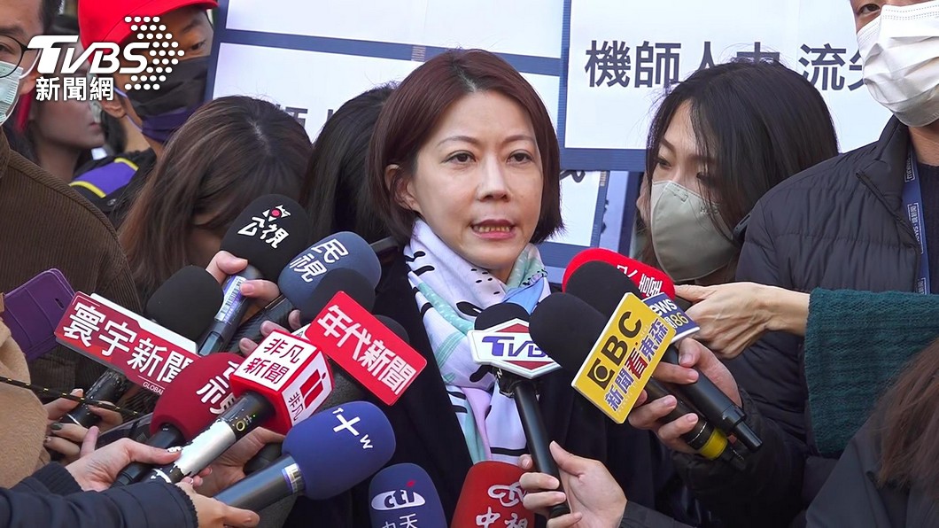 長榮罷工恐遇「春節」！機師工會：會先通知旅客