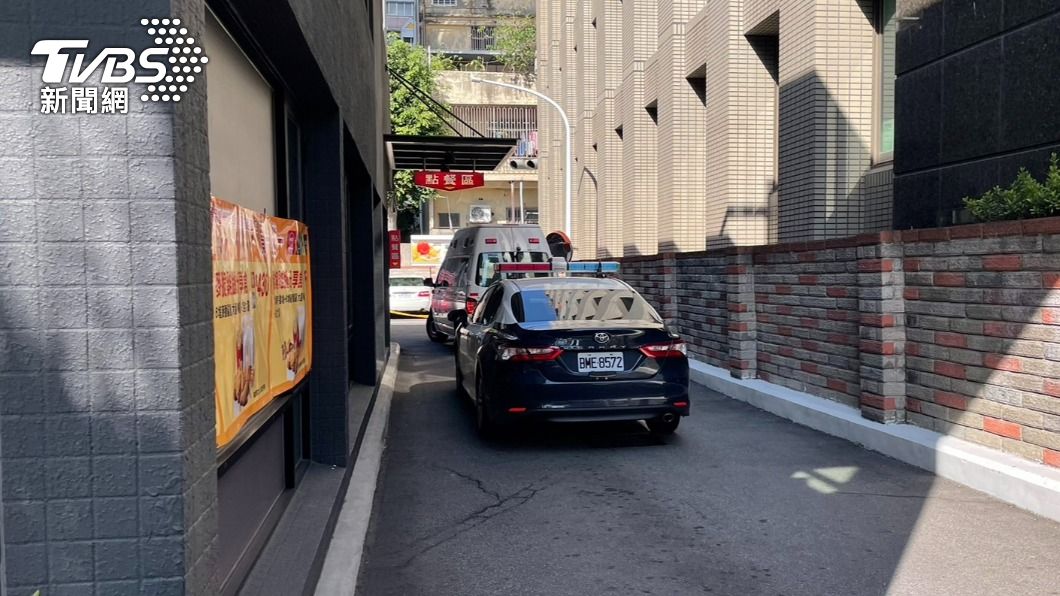 台中速食店停車場驚傳命案!男頸部刀傷送醫、女副駕慘死