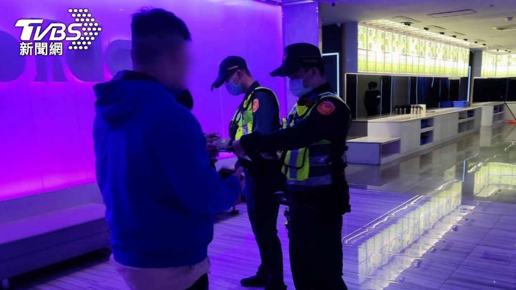 新北今晚全市擴大臨檢 中和分局出動70警威力掃蕩