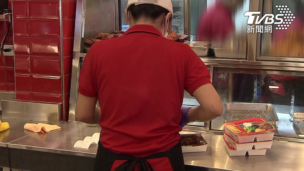 便當界南霸天!正忠排骨飯漲到100仍排隊 內行曝1關鍵
