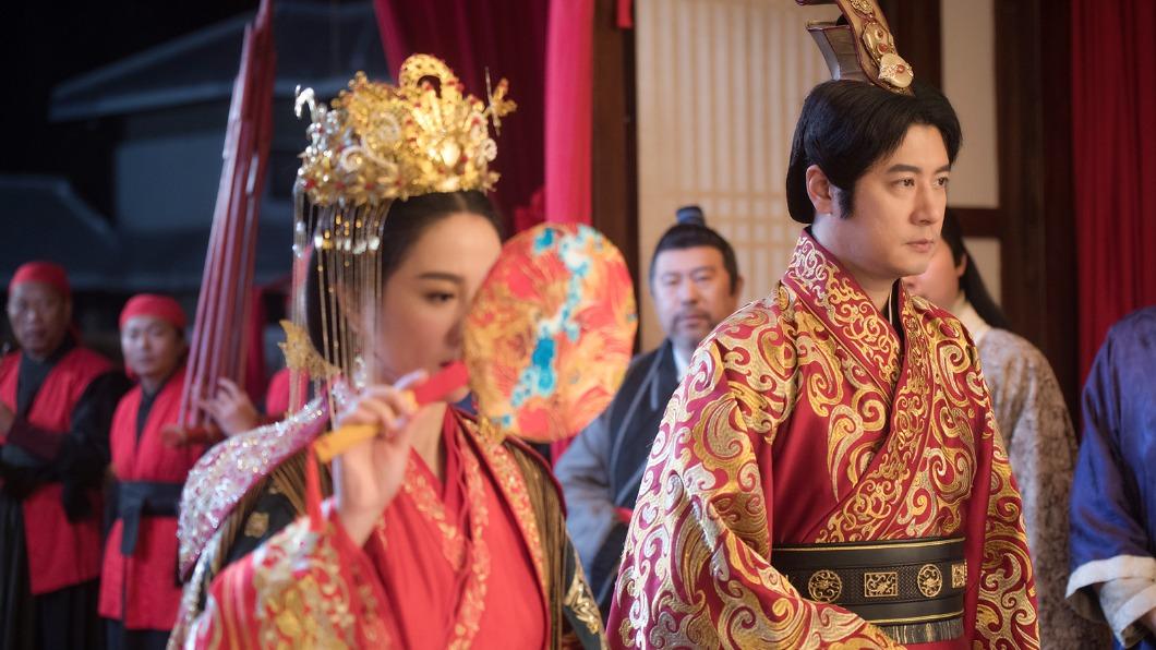 43歲港星裝嫩「演18歲少女」遭罵! 高EQ回應被讚爆