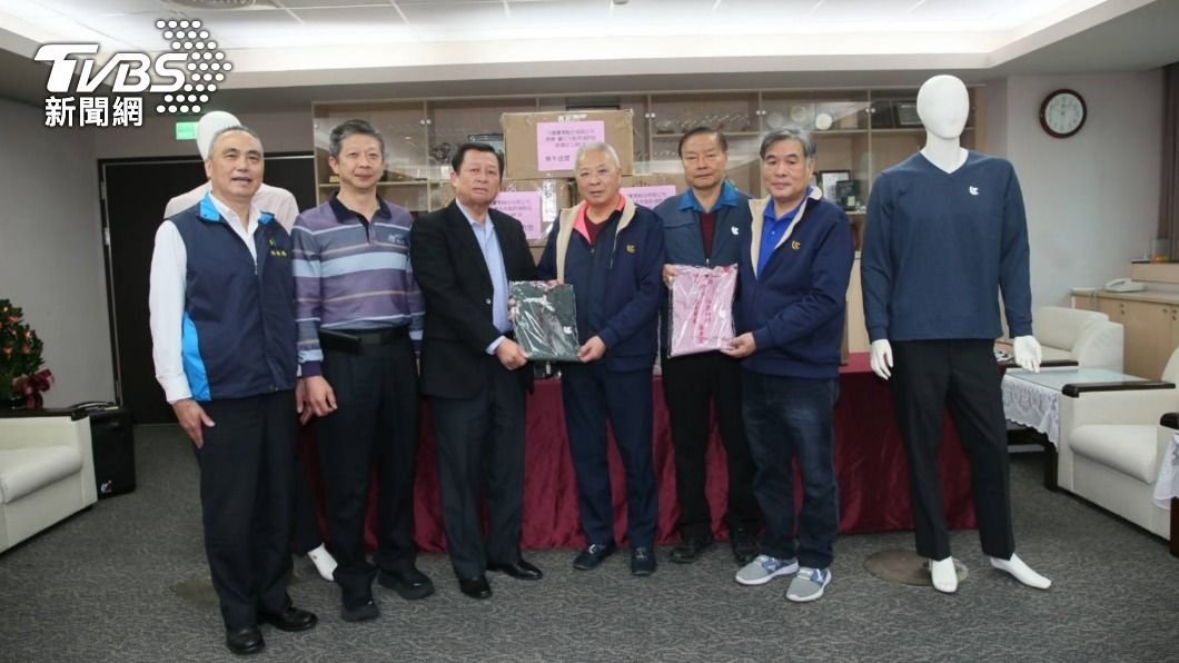寒流來襲!北市消防局收到2000件保暖衣 捐贈者曝光