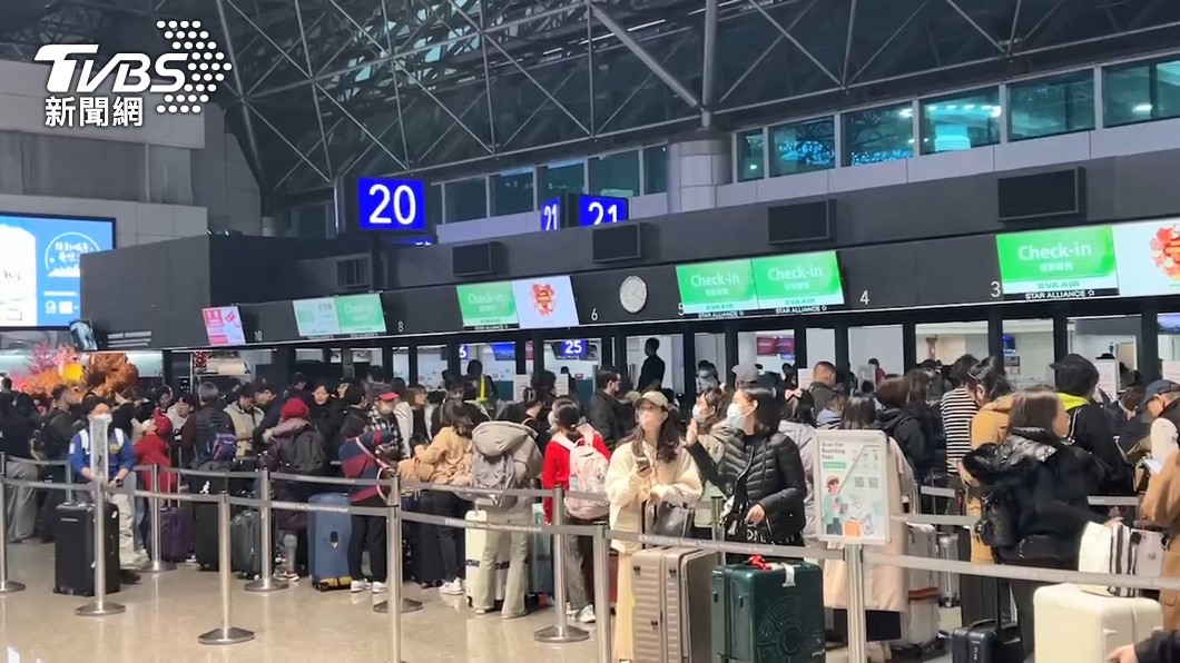機師罷工擾春節!長榮拋「改退票免手續費」 曝最新配套