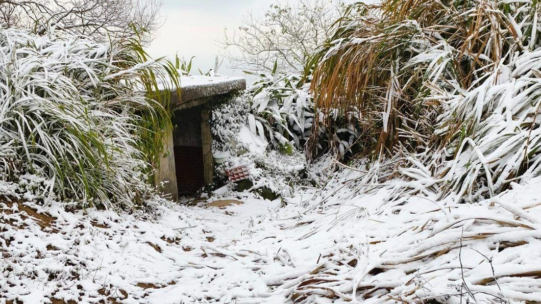 馬祖第一高峰壁山變成雪白世界。(圖/馬祖有個周小馬 追淚人授權提供)