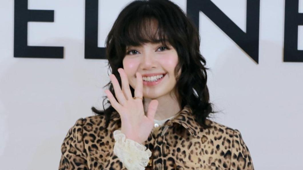 Lisa目前尚未宣布是簽約公司還是自創公司。(圖/翻攝自X)