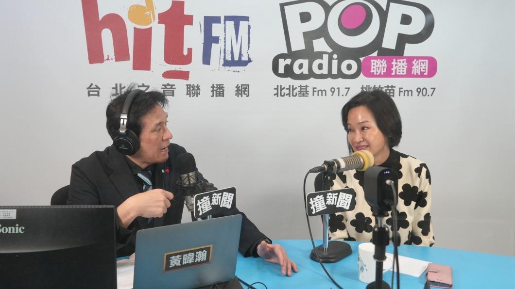 柯志恩23日接受《POP撞新聞》主持人黃暐瀚專訪。(圖/《POP撞新聞》提供)