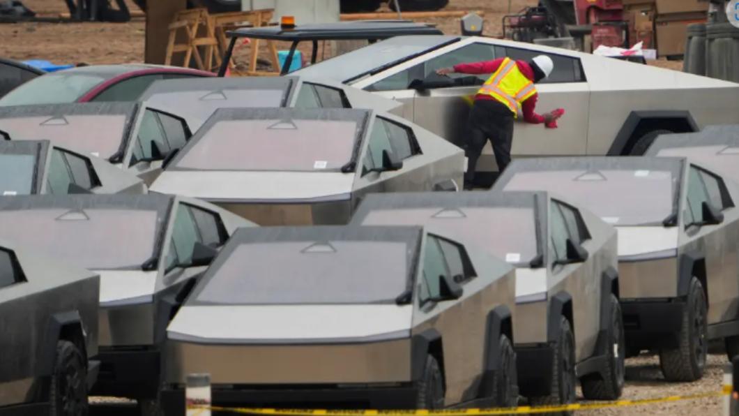 說好金剛不壞?特斯拉警告:「鳥糞」恐損Cybertruck車身