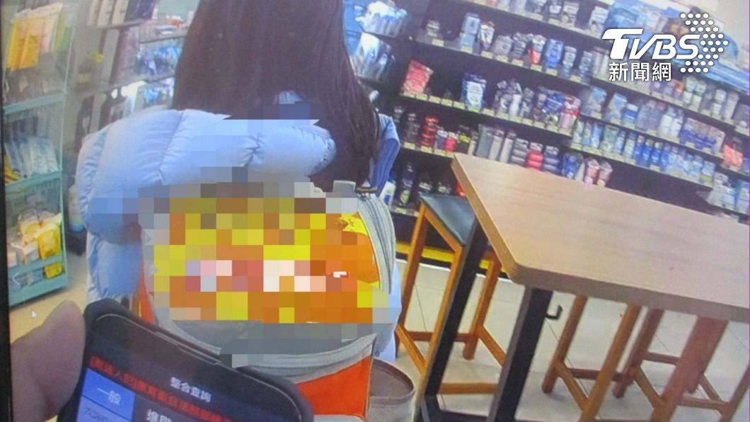 女童吃飽後開心去上學。(圖/TVBS)