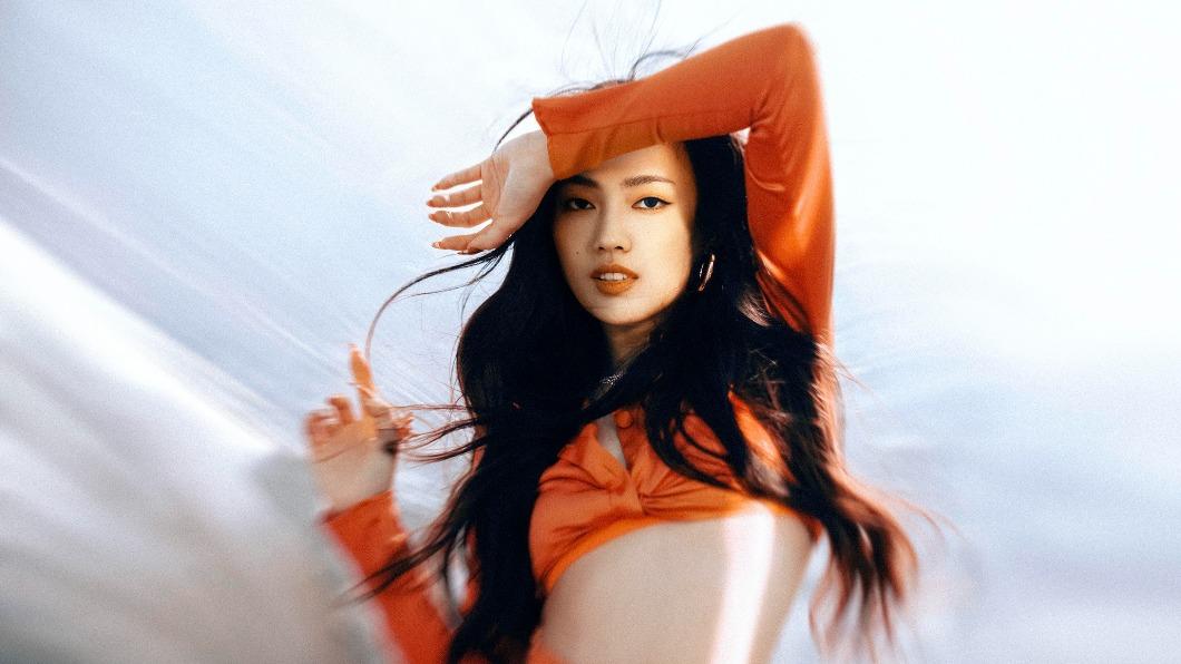 琟娜在MV裡熱舞,事後竟足底筋膜炎1個禮拜。(圖/谷優娛樂提供)