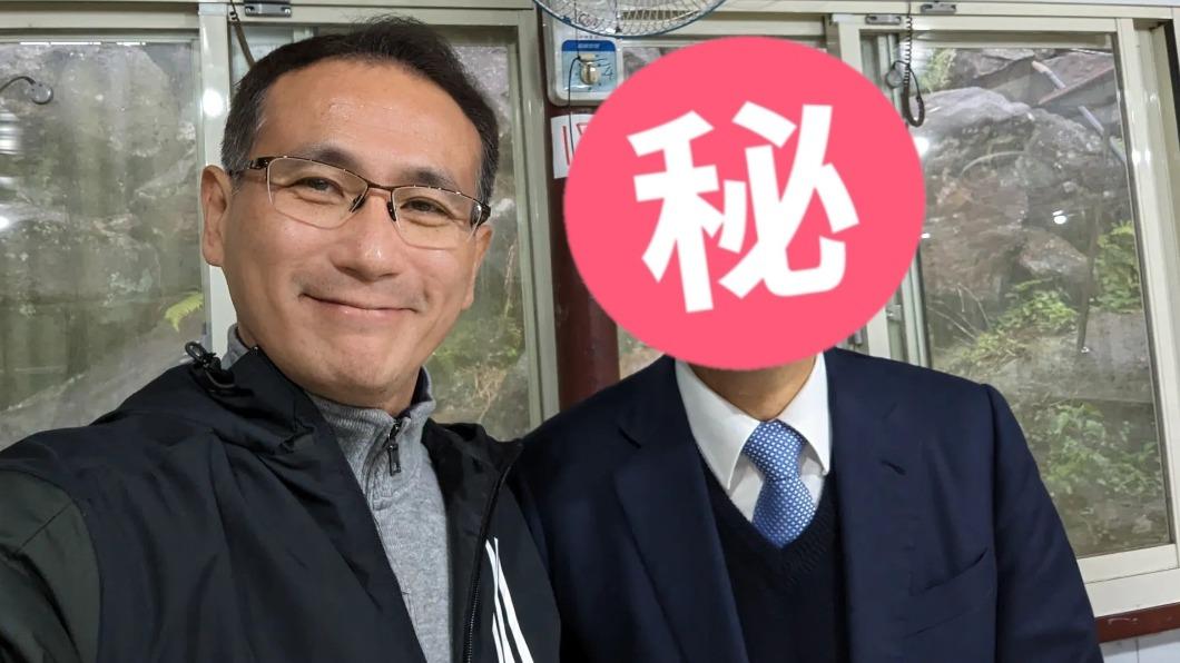 國民公公送父子照！鄭運鵬曬「微中分德德」自拍　破萬網友暴動