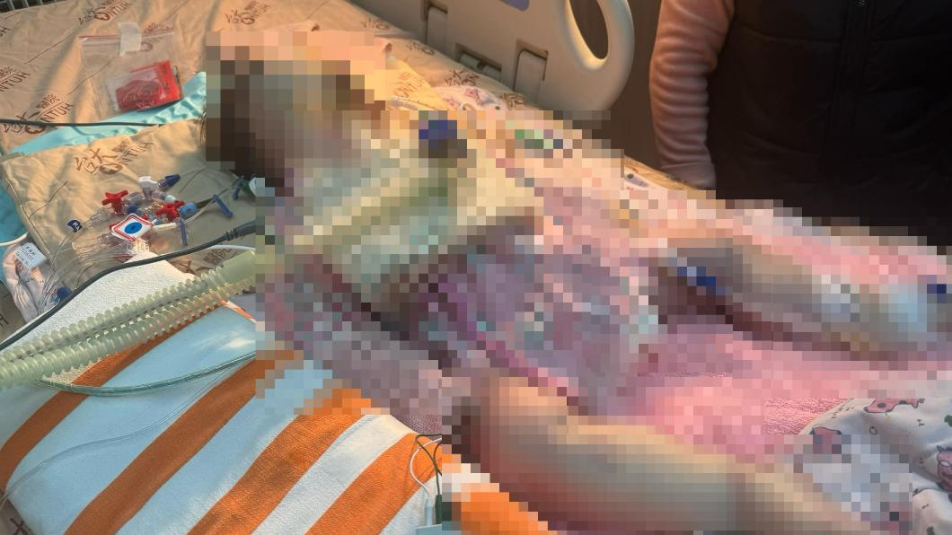男嬰哭濕口罩掩蓋口鼻致命。(圖/翻攝Facebook林彥汝)