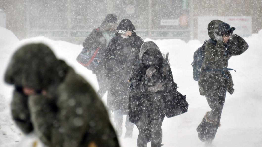 暴風雪肆虐北海道!670校緊急停課 機場99個航班停飛