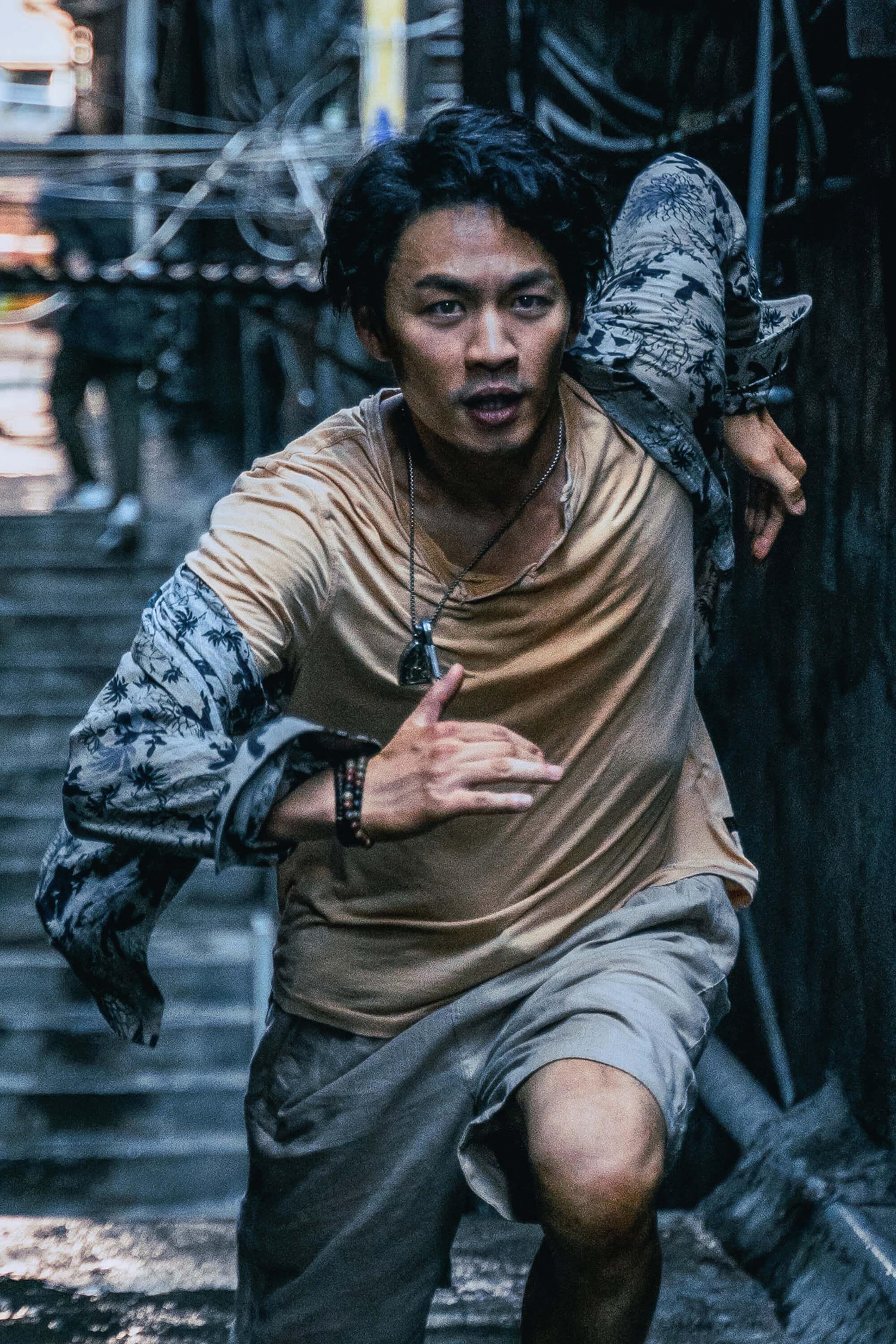 李鴻其在《拯救嫌疑人》有多場動作追逐戲,突破以往小生形象。(圖/原創娛樂提供)