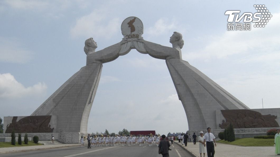 金正恩稱南韓為頭號敵人 北韓拆除統一門