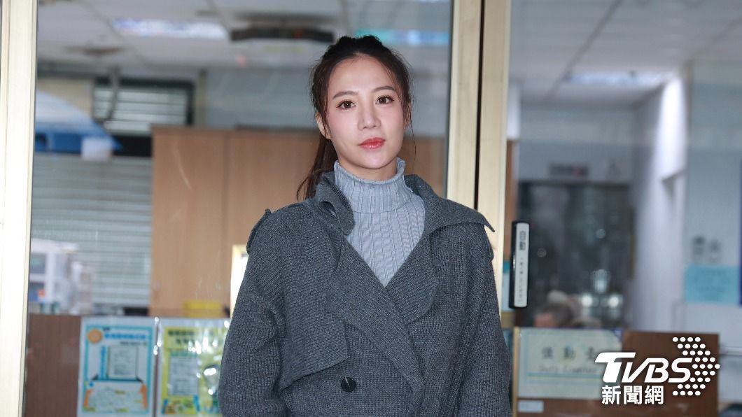 「真人蛇姬」林采緹出事了!現身警局開重砲 認愛小2歲男友曝結婚計畫