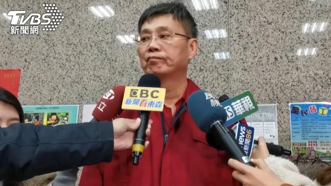 新北市消防局第二大隊副大隊長吳崇銘受訪。(圖/TVBS)