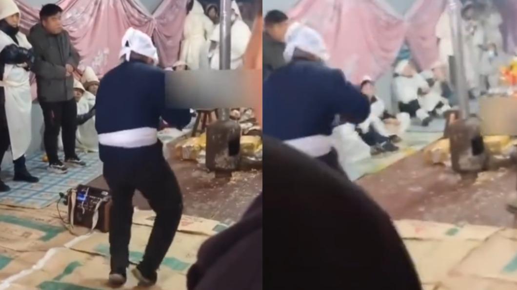 男子在靈堂上嗨跳「科目三」。(圖/翻攝自微博)