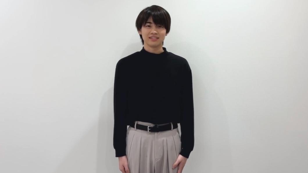 未成年抽菸、約會正妹照外流 小傑尼斯偶像宣布退出公司