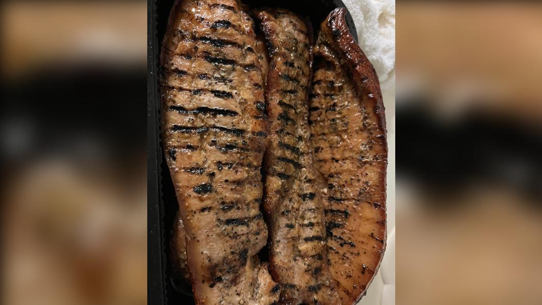 他到好市多買客家鹹豬肉 拆封見「1狀況」驚問:該不該客訴?