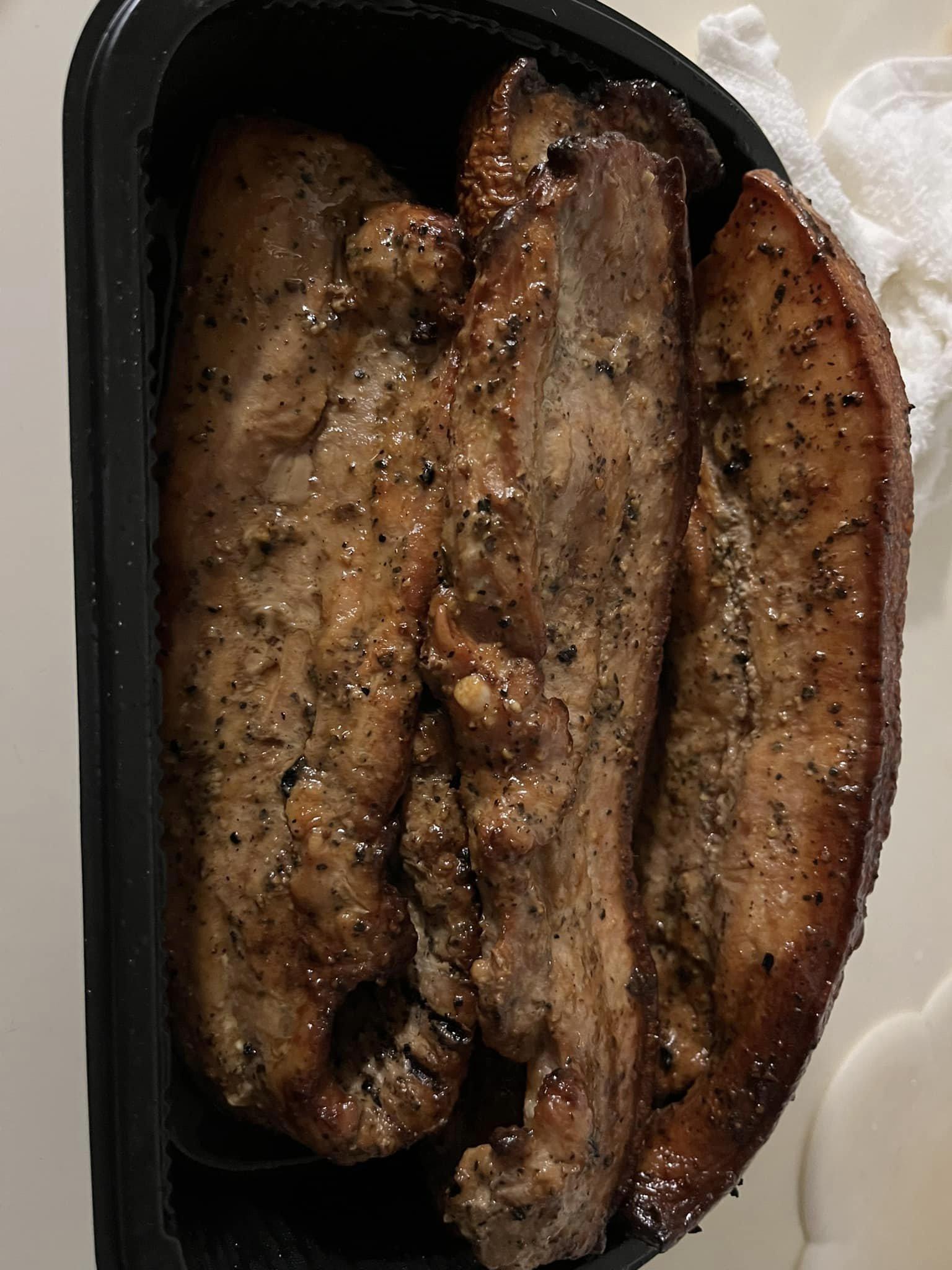 民眾分享自己到好市多買客家鹹豬肉。(圖/翻攝臉書 Costco好市多 商品經驗老實說)