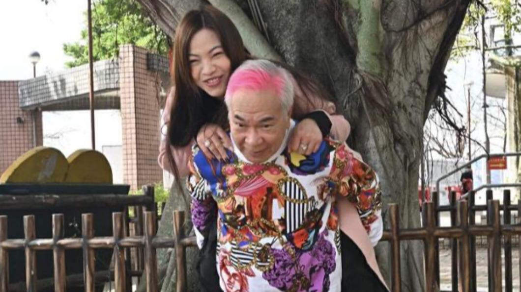 李龍基表示自己才是介入女友與前男友戀情的第三者。(圖/翻攝自新浪娛樂)