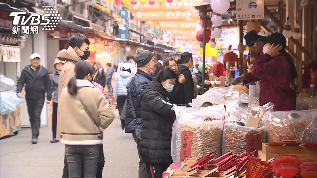 爆9天年假沒了!明年恐「初四開工」 網崩潰:要怎撐過