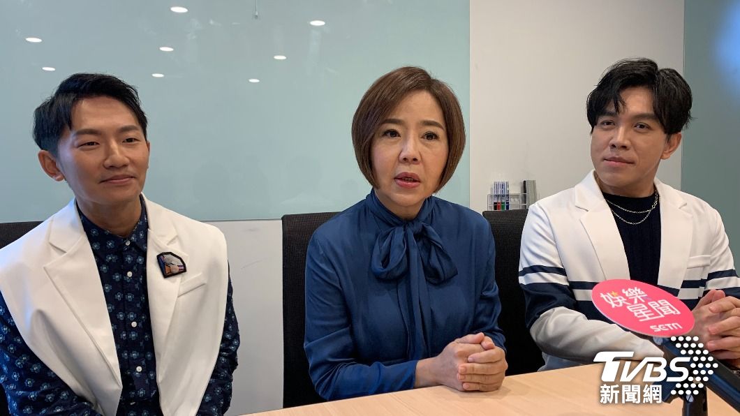 于美人（中）和搭檔蔡昌憲（左）、許志豪一同受訪，還說現在財力和許志豪差不多了。（圖／黃盈容攝）