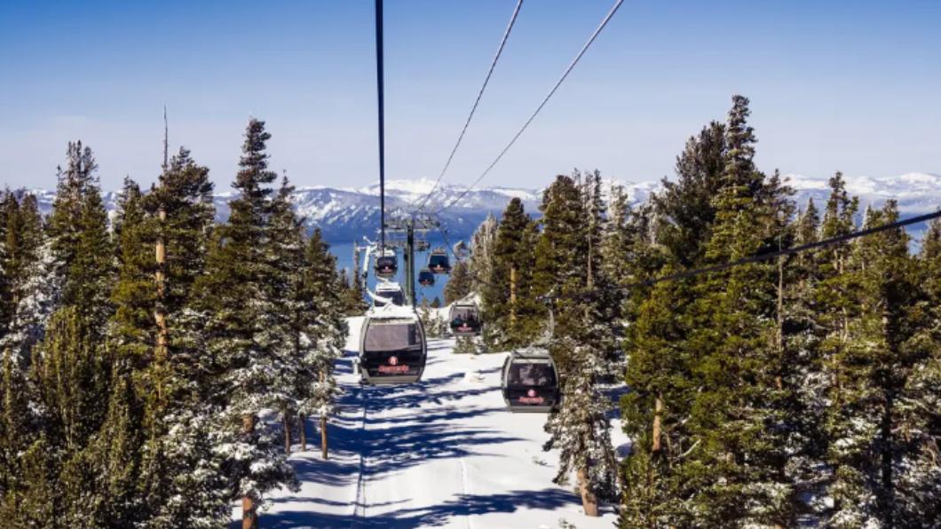 加州南太浩湖(South Lake Tahoe)的「天國滑雪場」(Heavenly Ski Resort)。(圖/翻攝自《紐約郵報》)