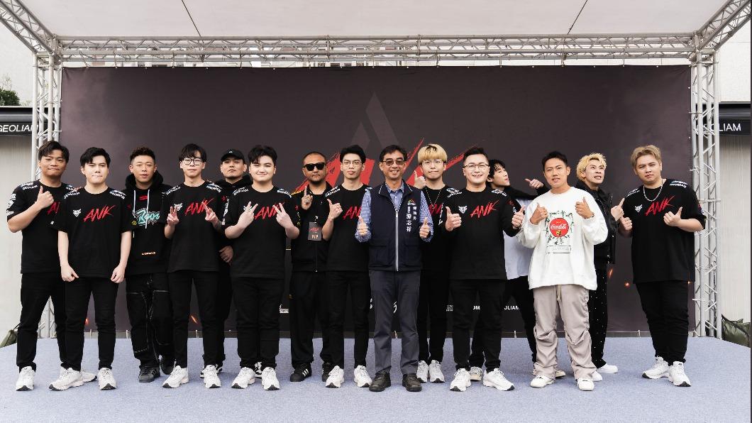 混血兒娛樂跨足電競集結亞運國手組成ANK Gaming。(圖/混血兒娛樂、ANK GAMING提供)
