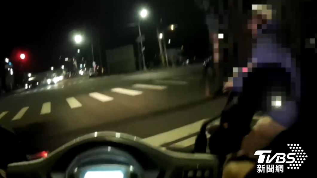 男子不僅須承擔鉅額罰緩，就連所騎機車也將遭到移置保管。（圖／TVBS）
