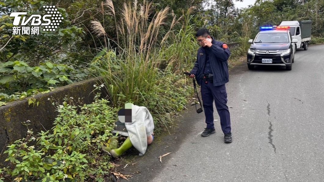 溪流捕魚鬧翻!男竟怒開車丟包友人 他寒風坐臥地狂發抖