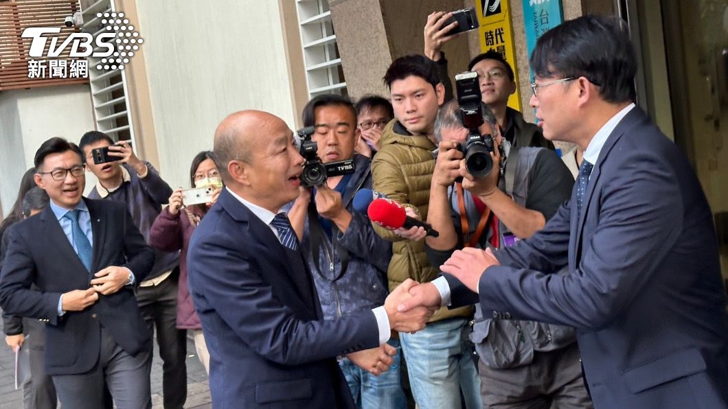 韓國瑜、江啟臣拜會民眾黨團。(圖/陳昫蓁攝)