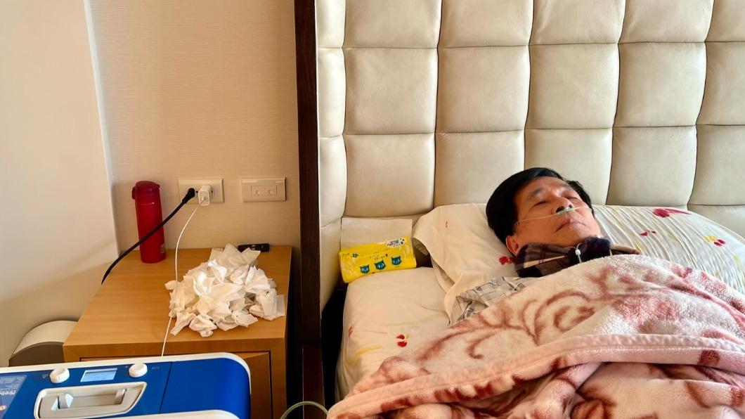 曝患睡眠呼吸中止症！陳水扁貼「衛生紙山照」：還能好好睡覺嗎