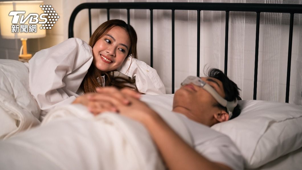 醫師建議患者治療,消除睡眠障礙與心血管疾病的風險。(示意圖/shutterstock達志影像)
