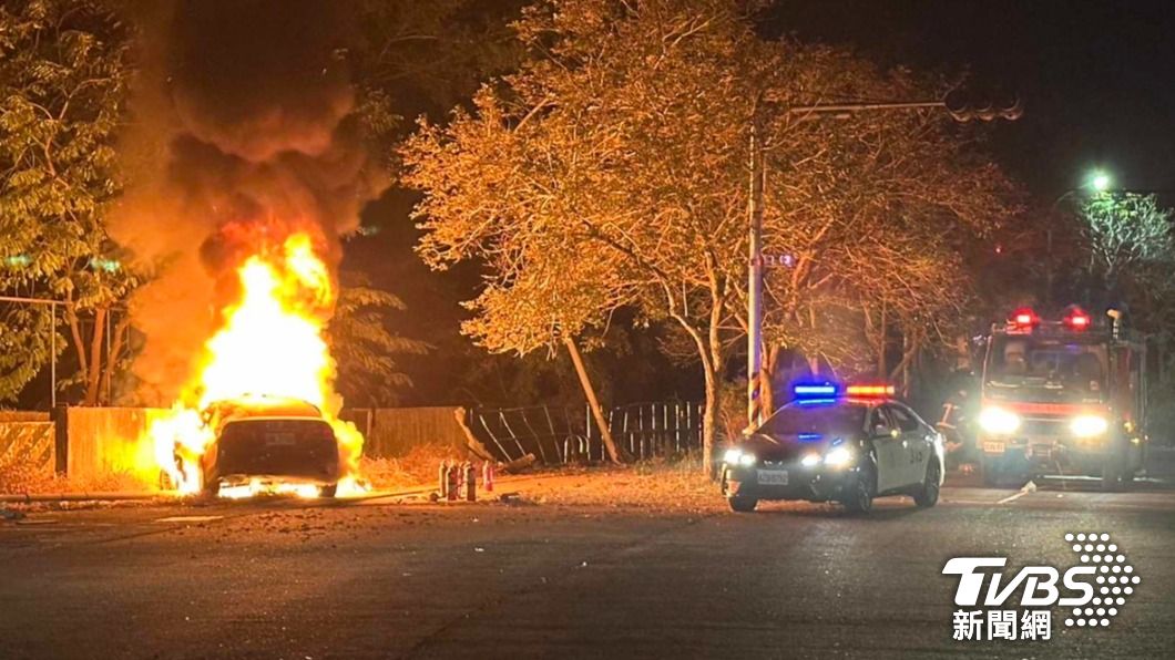 BMW火燒車!嘉義男酒駕推鍋同車女 還裝路人看戲躲警
