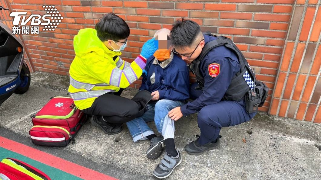 桃園9旬翁出門散步運動!體力不支跌倒 痛苦趴臥路邊哀號