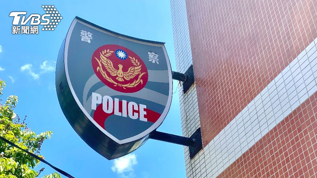 前萬華分局員警遭提告性騷,竟拜託學弟濫權幫忙。(示意圖/Shutterstock達志影像)