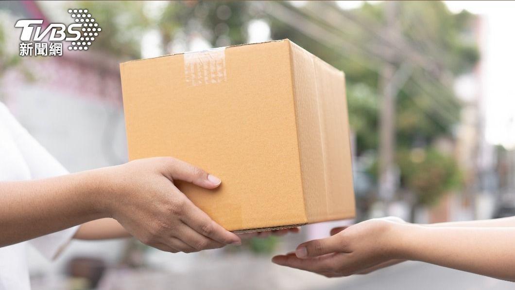 網購「毒包裹」託友代領報酬15萬 中和男剛簽收就遭拘提