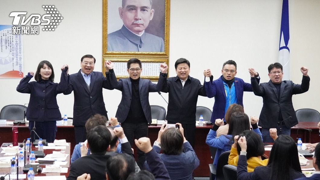 藍黨團總召選舉 「鼓掌通過」傅崐萁當選