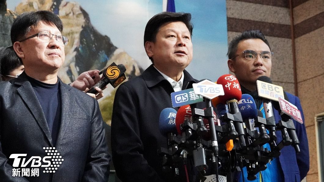 國民黨通過新一會期總召傅崐萁、書記長洪孟楷、首席副書記長林思銘。（圖/潘建樺攝）