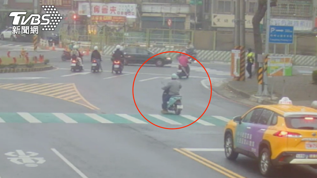 桃園阿伯出事啦!騎車前先喝酒「暖身」又闖紅燈 下場慘了