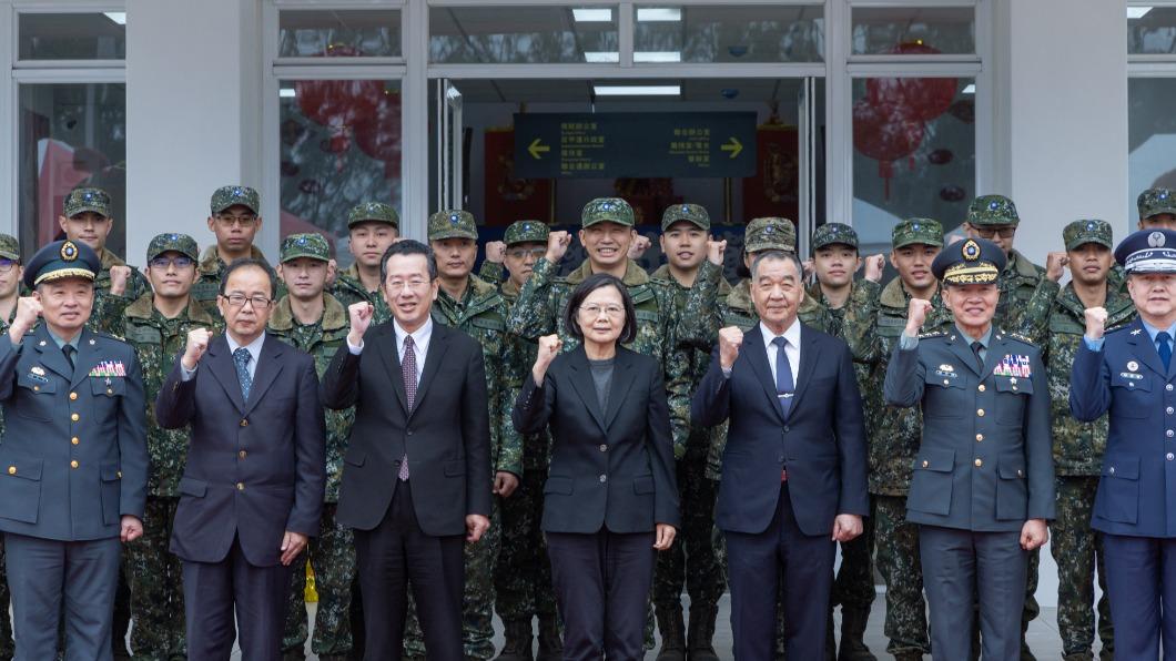 模擬共軍突襲澎湖 蔡英文視察作戰演練
